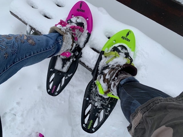 Schneeschuhe für die Schneewanderung