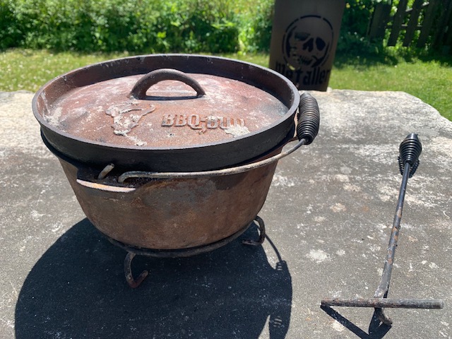 BBQ-Toro Dutch Oven Set mit Zubehör in Holzkiste