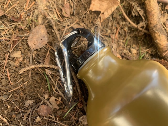 Ultraleichte Alu-Trinkflasche 750ml mit Karabinerhaken