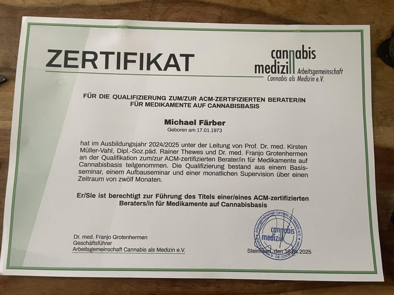 Erfolgreich abgeschlossene Weiterbildung zum ACM-zertifizierten Berater für Medikamente auf Cannabisbasis
